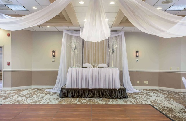 Burrstone Inn, Ascend Hotel Collection