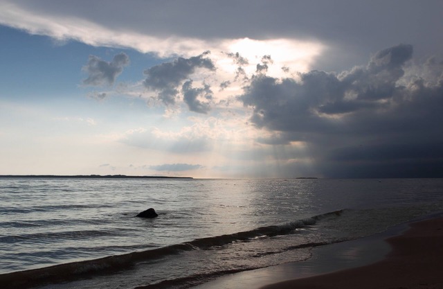 Burtonport: Make some memories at this unique, family-friendly place.