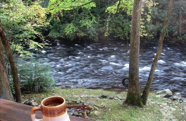 Bushkill Creek Waterfront Chalet - Rabatt für den 27.06.-30.06.2019!