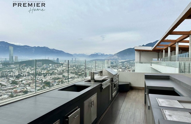 Business Class Apartment located at Monterrey Downtown
