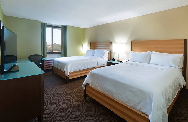 Business-Friendly Property! 2 Enticing Units, Near Center of the Performing Arts