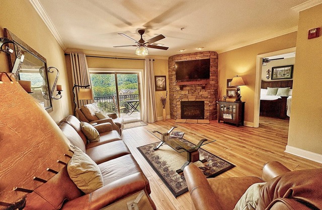 Butlers neu renovierte Downtown Condo, 2 King BR's, wunderschöne Aussicht !!!!