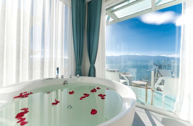 Butterfy Seaview Resort Villa