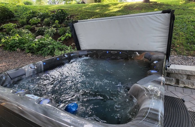 Hot tub, game room, Sports channels, Big Screens every room.
