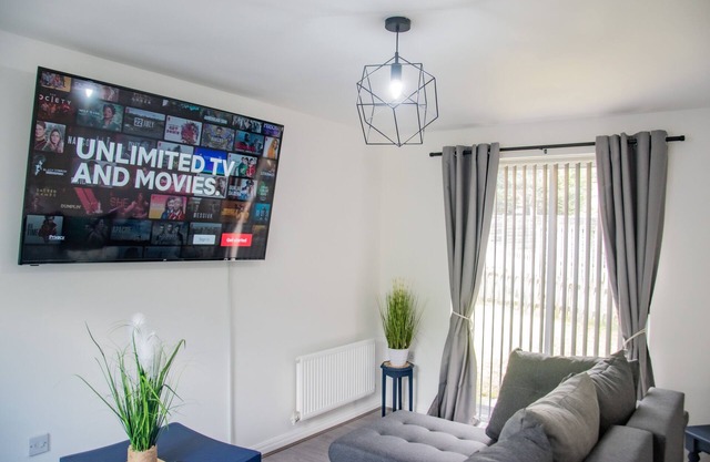 Ferienhaus-Komfort-Eigenes Badezimmer-Strassenblick-Cheetham Hill Near Arena