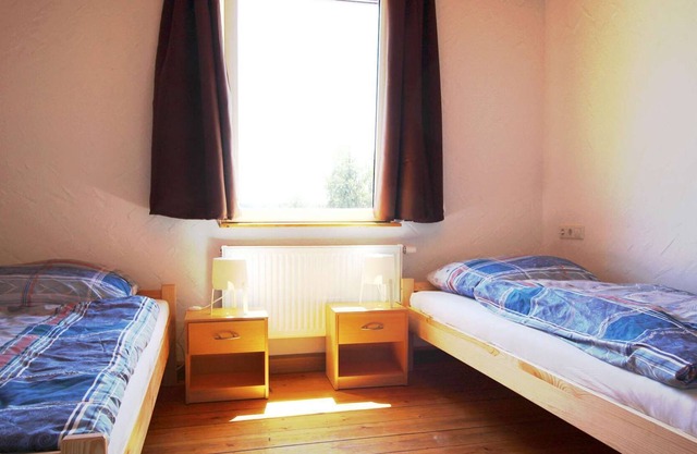 BW06 freundliche 4 Zimmer Monteurwohnung in Laichingen mit Waschmaschine und W-LAN