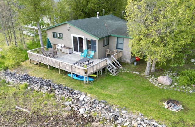 By the Bay on Drummond Island
