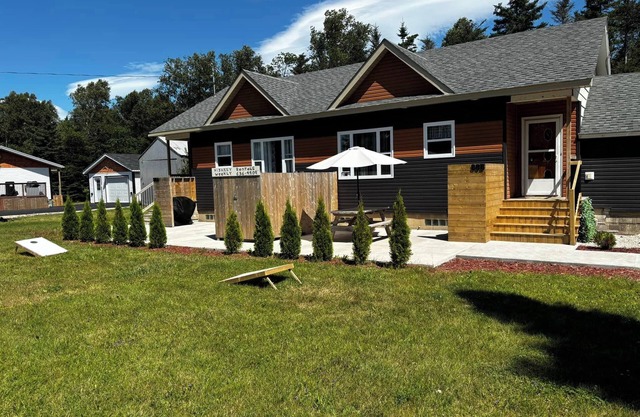 By the Beach - Unit B Beautiful Beachside Retreat