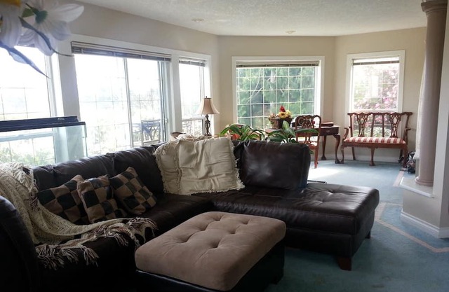 By the Sea BnB Sidney BC