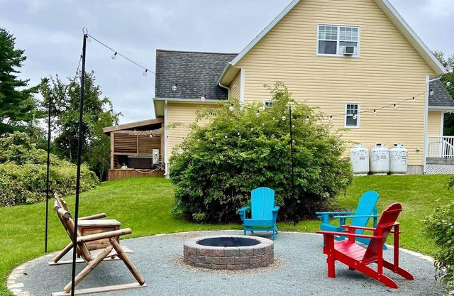 By the Vines Cottage - Hot Tub