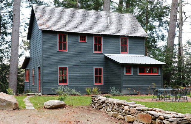 Bygone era Lake Buel cottage with access to shared dock and canoe