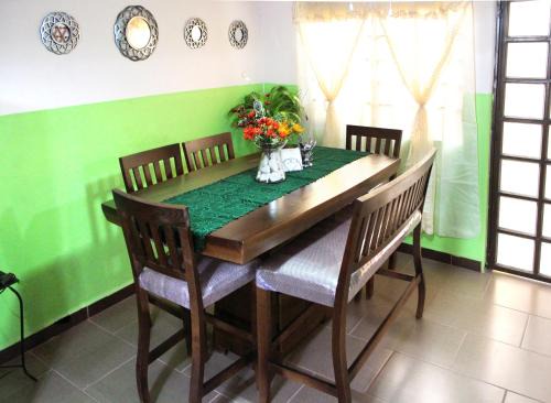 Céntrico loft Boho chic con terraza, Wifi, cocina