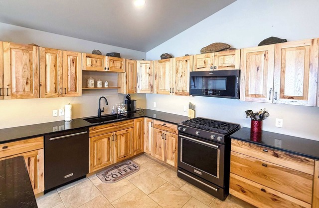 C's Little Acre - Lake Gogebic ~ Newly Renovated!
