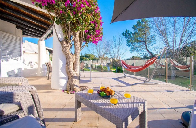 C65 Q. Paraiso - Amazing house with large terrace