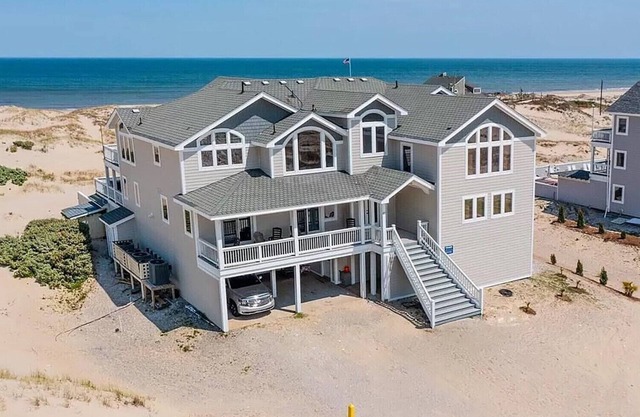 C9703 12 BR 4X4 Oceanfront Luxury Retreat in Carova, Private Pool & Hot Tub - Prices Reduced!!