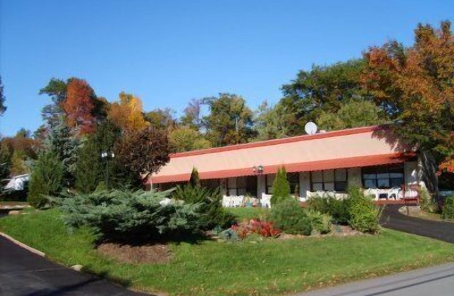Capricorn Motel Royale Thousand Islands