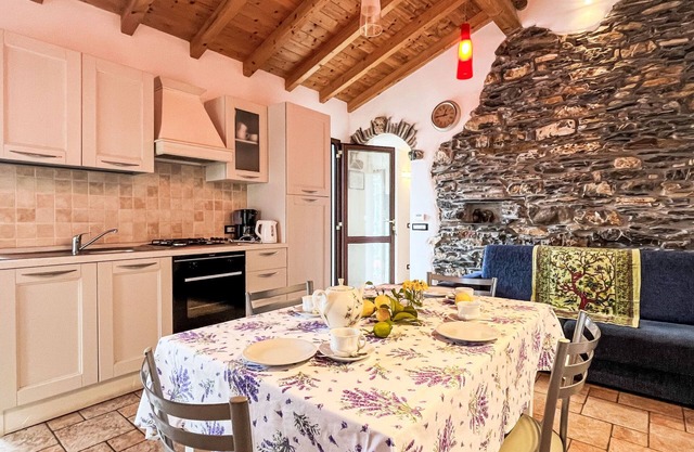 Ca' da Ciassa + Prima Porta (VLO132) by Interhome