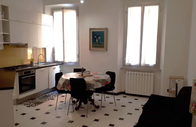 Ca'Sætta BnB Holiday home - Park & go to Genoa Aquarium and old town