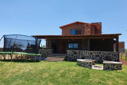 Cabaña familiar en Tapalpa fraccionamiento los Soyates a 10 min del pueblo