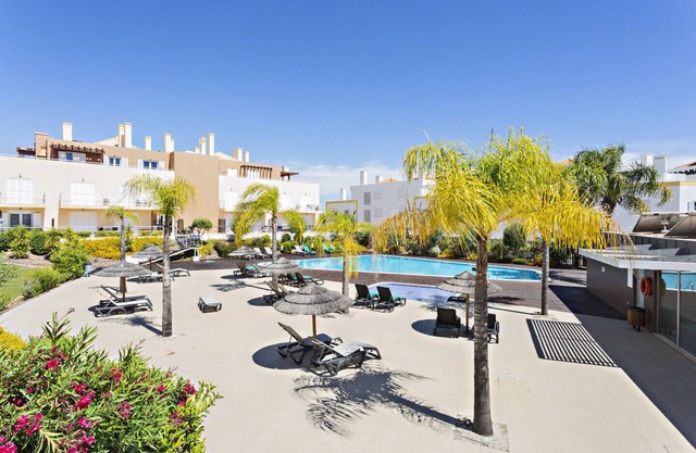 Cabanas Gardens, 4px, garden view