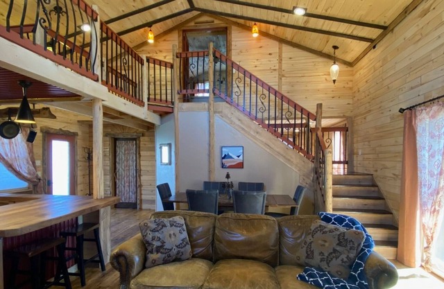 Stunning Custom Apartment on Western Slope of the Grand Mesa
