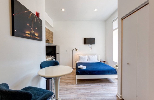 Cabin 106 by 747 Lofts