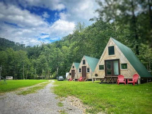 Cabin #2 A-Frame Artists Retreat