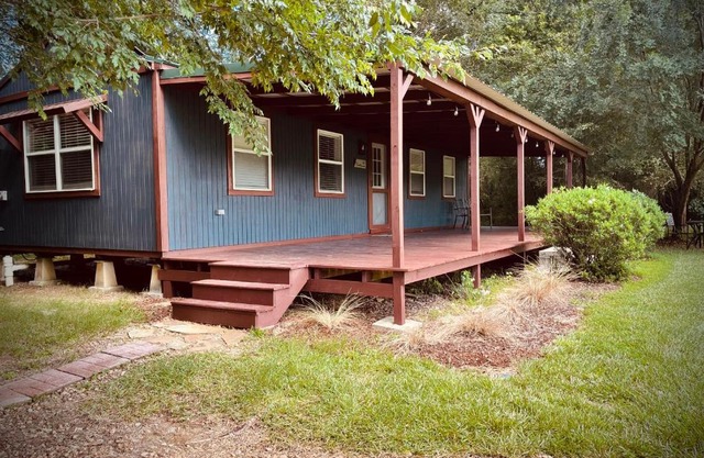 Cabin 3 - Modern Cabin Rentals in Southwest Mississippi at Firefly Lane