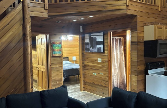 {CABIN #3 of 4} "THE RELAXATION"... YOUR HOME AWAY FROM HOME...