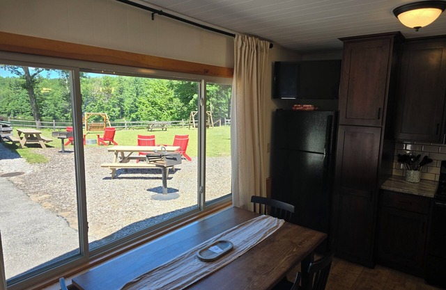 Cabin #3- Sleeping Bear Resort