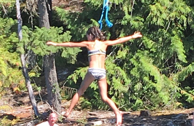 Kabine 4 heißt Getaway at Blind Bay Hideaway am wunderschönen Shuswap Lake
