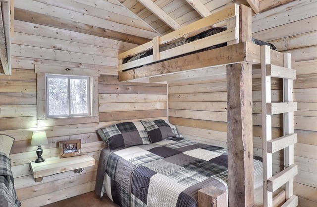 Cabin #4 centrally located to beaches, golfing and the Confederation Trail!