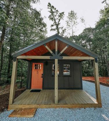 Cabin 5 One Bedroom W Kitchen
