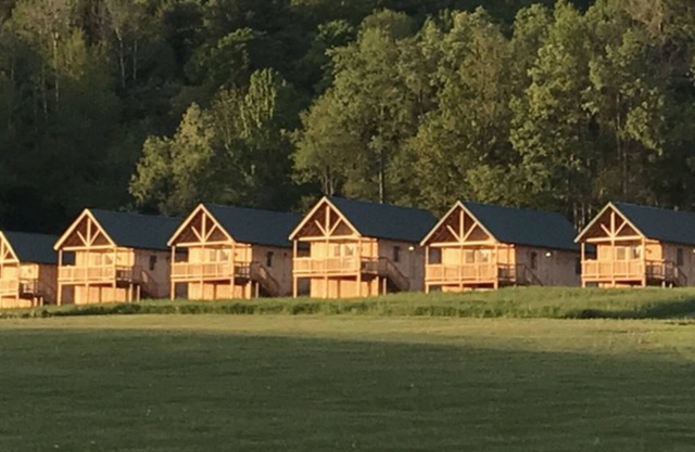Cabin, Cottage, Fishing, Hunting, Nature, Trails/hiking, Creek, water