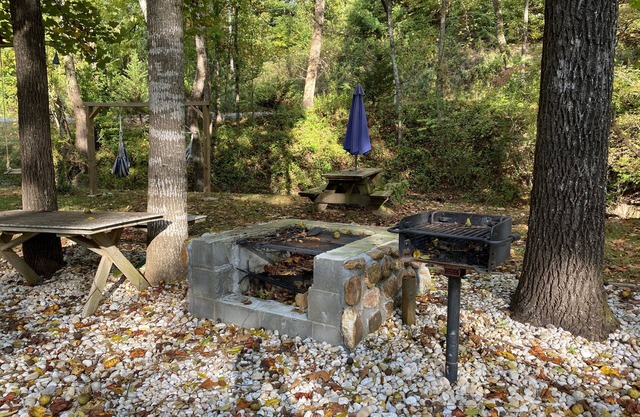 Cabin Guest Suite Retreat ft Million Dollar View!