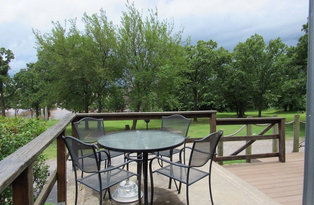 Lake Front Cabin !!!!