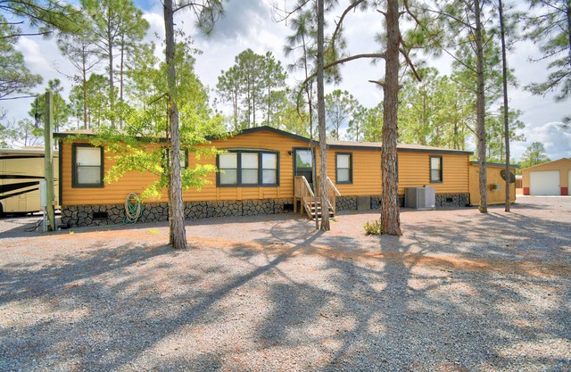 Cabin in River Ranch Florida