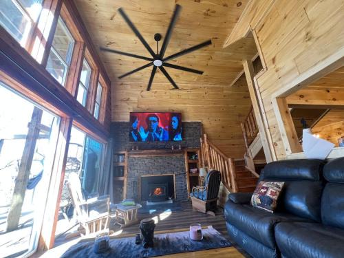 Cabin in the treetops!