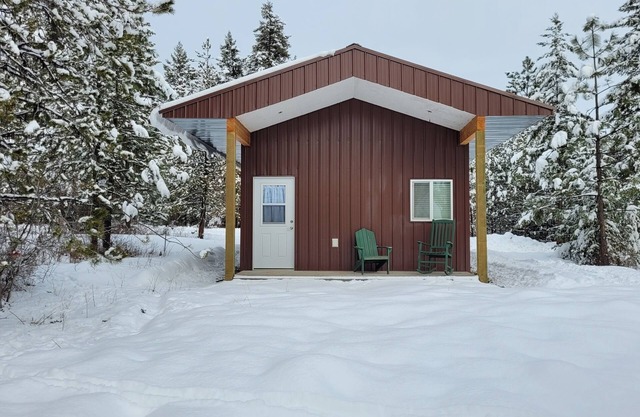 Cabin in the woods with all the comforts of home