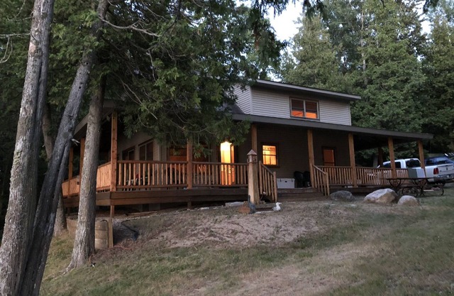 Cabin living with waterfront views!