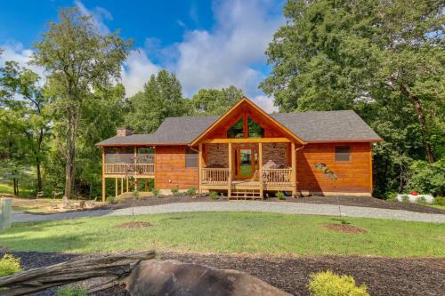Cabin Near Blue Ridge with Fire Pit and Large Deck