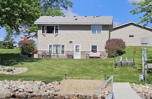 Cabin on Big Chippewa Lake for rent. Located in Brandon, MN.