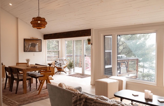 Cabin on Lake Davis | Haliburton| Minden Hills | Kawartha Lakes | Hot Tub