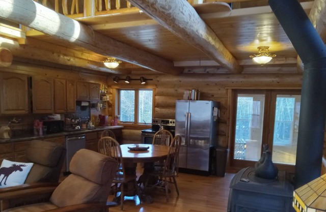 Cabin Retreat Near Lake Superior