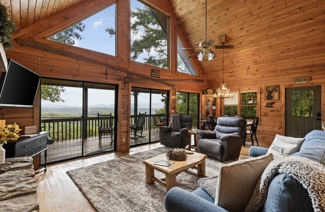 Cabin Sweet Cabin | Hot Tub Game Room Dog Friendly