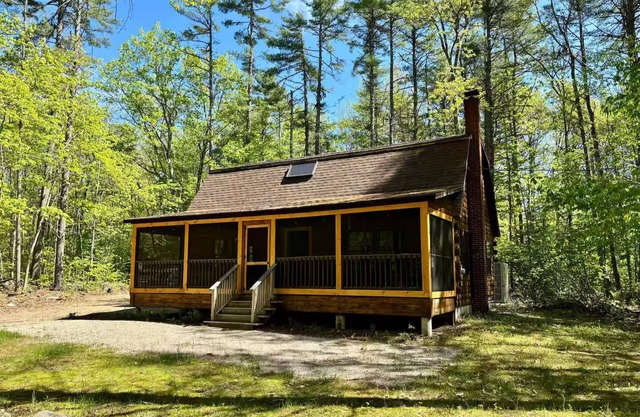 Cabin w/ AC at Lake Arrowhead: Firepit, Fishing, and Movie Screen