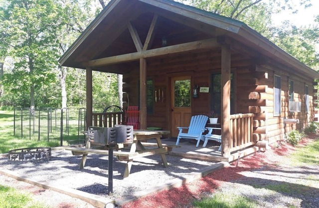 Abgeschiedene Hütte im Weinland - Haustierfreundliches Glamping, inklusive Frühstück!