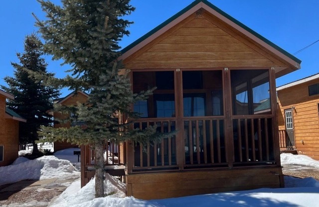 Cabins by Panguitch Lake: Where Rustic Charm Meets Amazing Fishing!
