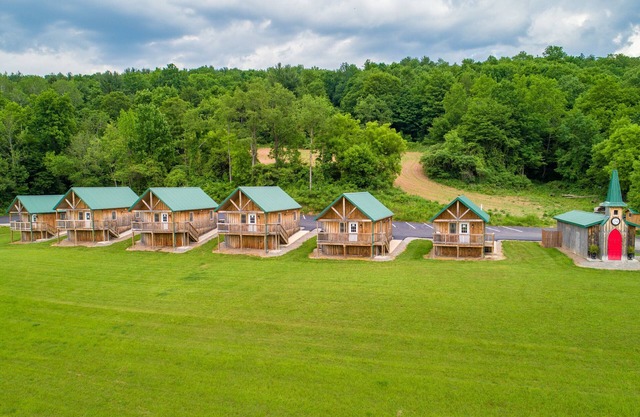 Cabins,Cottages, Acres, Trails, Nature, Creek, Water, Fishing,Hunting