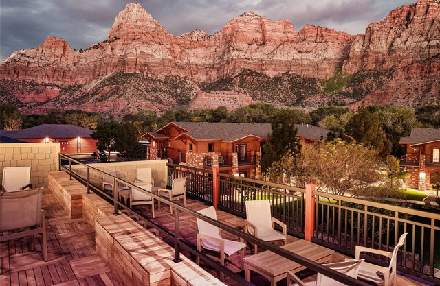 Cable Mountain Lodge